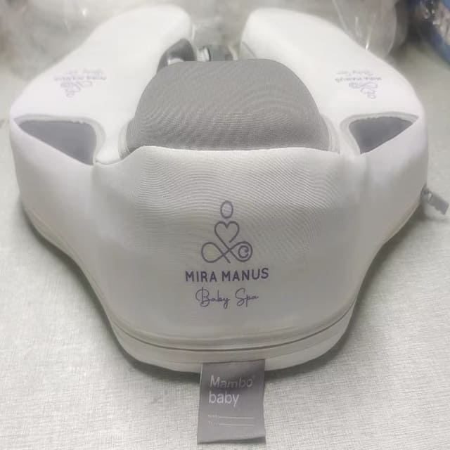 mambobaby float official store, mambobabyfloat, summertime, babyspa, babyfloating, babyswimming, swimmingpool, beachday, poolparty, bubble, wellness, baby